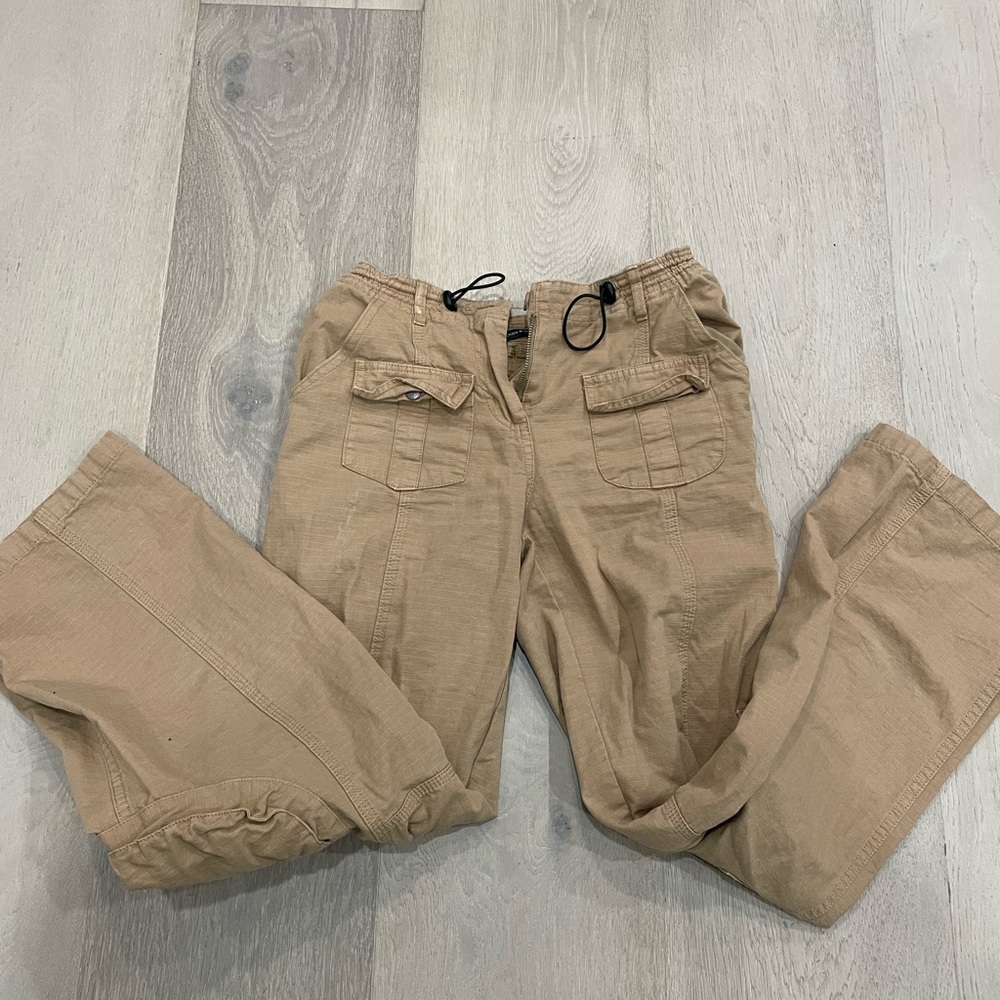 Brandy Melville tan Kim cargos